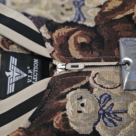 Teddy Bear Patterned Jacket - Picture 5 of 7